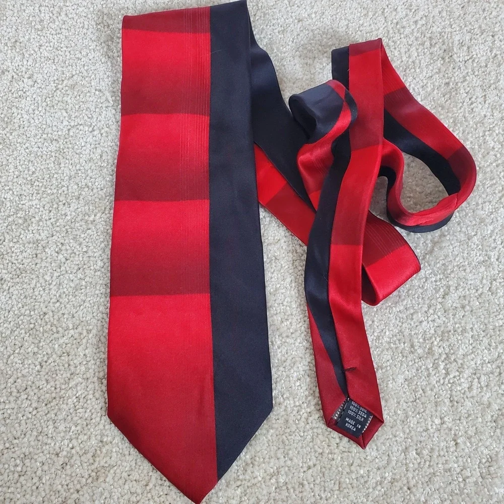 Forte Neck Tie Men's Red and Black Geometric Hand Made Tie 100% Silk‎ 60